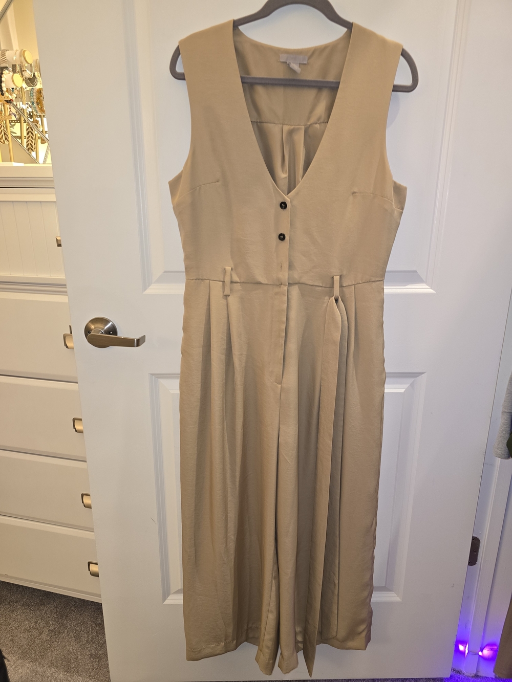 H&M Sleeveless Beige Midi Dress with V-Neck